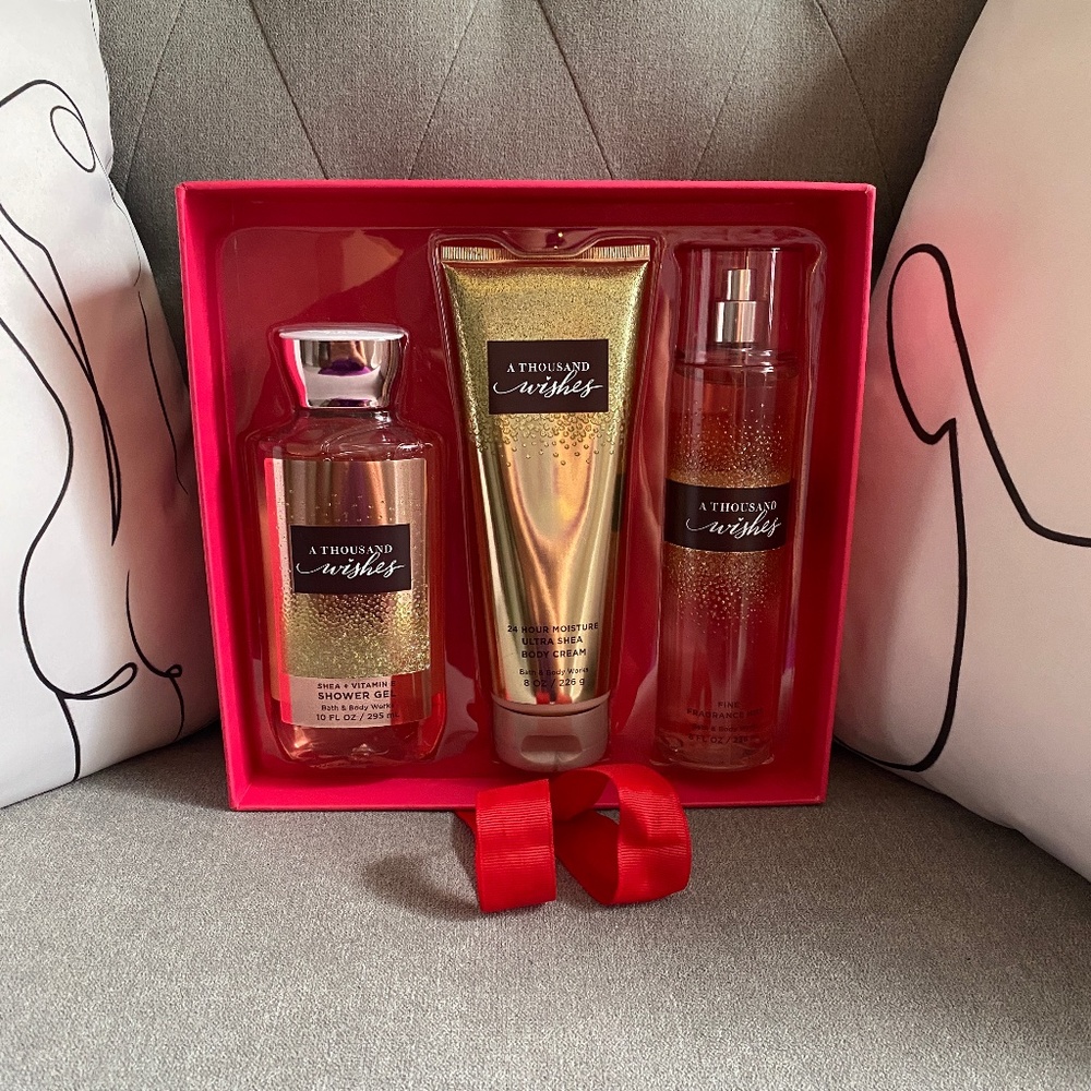 Brand New "A Thousand Wishes" B&BW Holiday Set